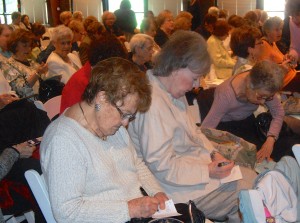 Members sign Safer New Jersey postcards