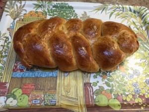 (16) Carole's baked Challah